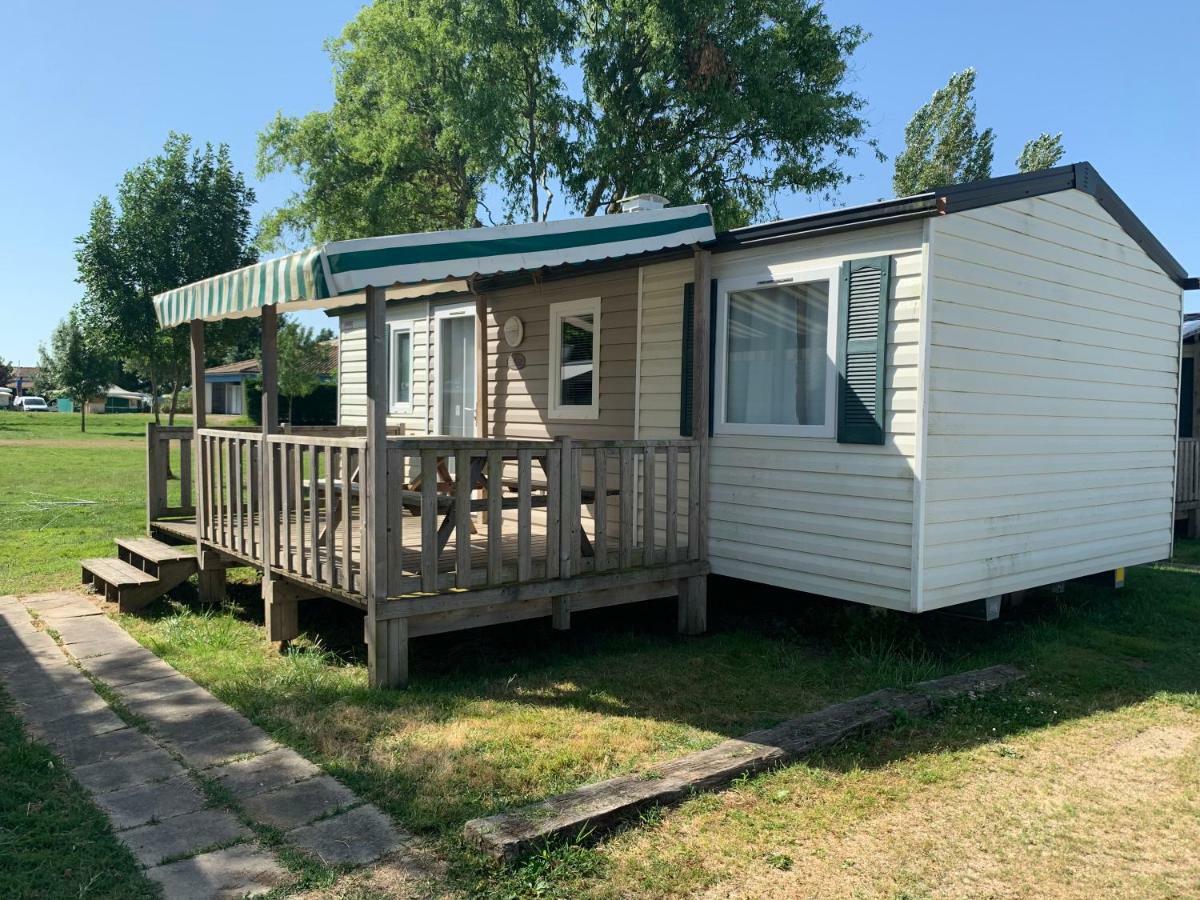 Camping Du Lac De 索容 外观 照片